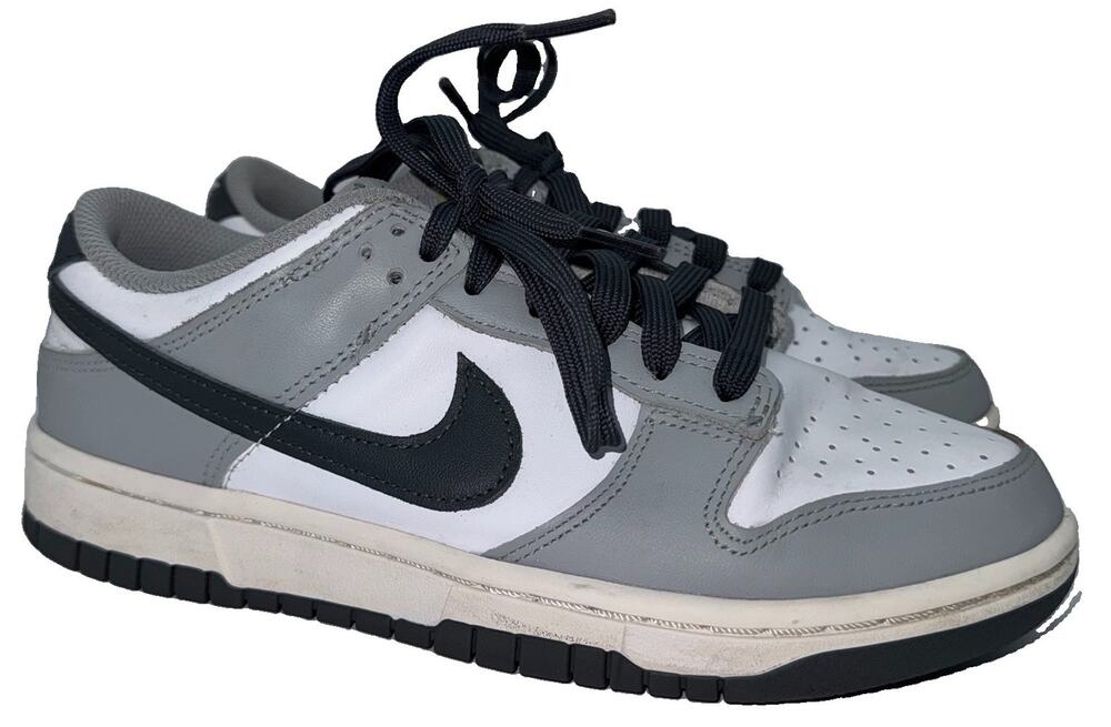 Nike Dunk Low Light Smoke Grey Womens 7.5 Black White DD1503-117